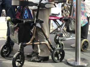 Mit dem Rollator sicher unterwegs